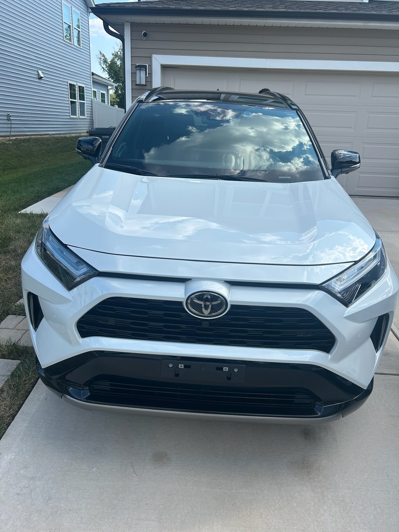 White Toyota RAV4 after an interior and exterior mobile detail